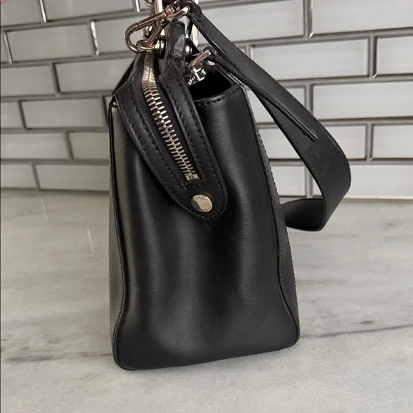 Fendi dot com dotcom black shoulder bag w blue clutch accent - Picture 5 of 13